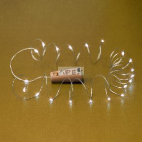   Home MLD 20/WW micro LED-es fényfüzér, 2 m / 20 db melegfehér micro LED, állófényű, átlátszó vezeték, gombelemes, dugó alakú elemtartó, beltéri kivitel